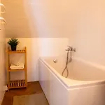Apartment Zakatek Harenda *